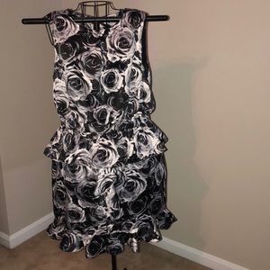 Pretty floral sleeveless dress with ruffles